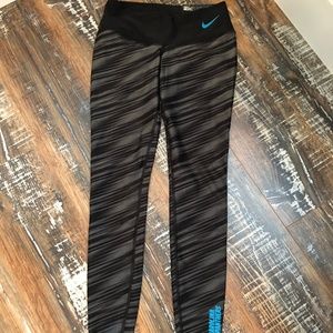 Nike Carolina Panthers Cropped Pants-XS